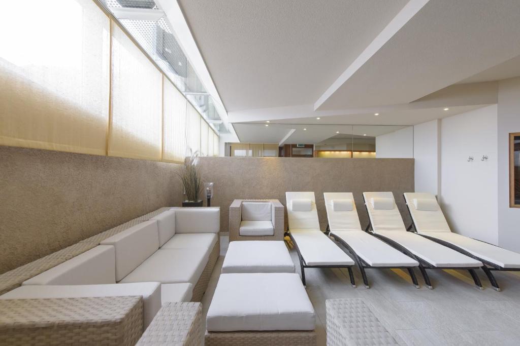 אוברגורגל Hotel Olympia מראה חיצוני תמונה
